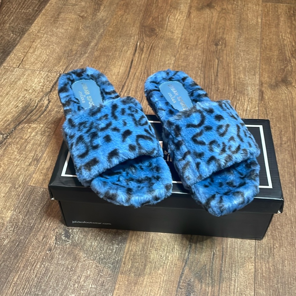 J slide urban sport blue leopard slides, size 8 new inbox
